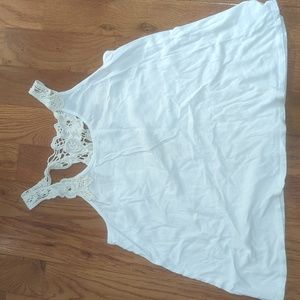 Mossimo white tank with lace details